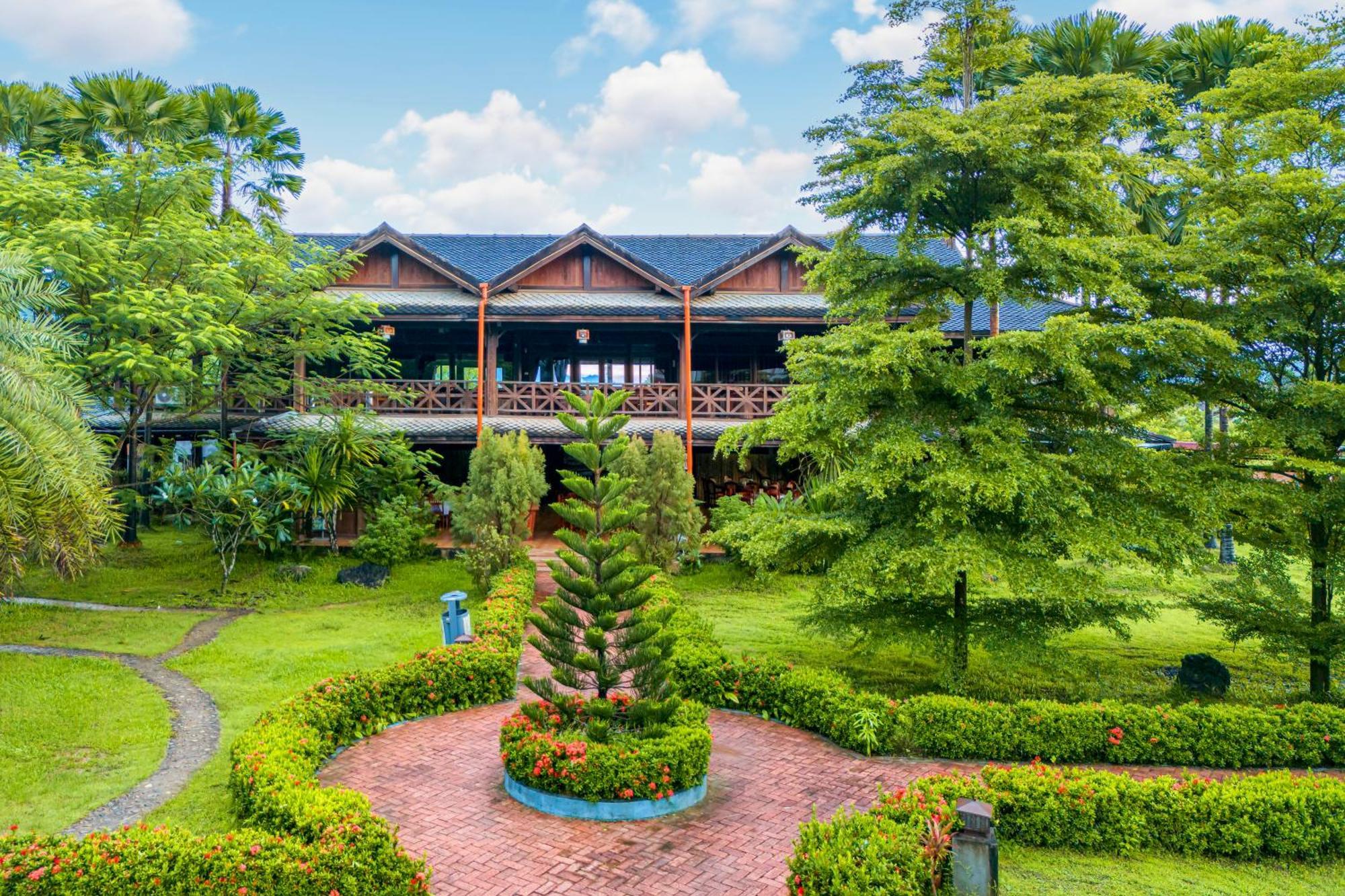 Lisha Garden Resort Hotel Vang Vieng Exterior foto
