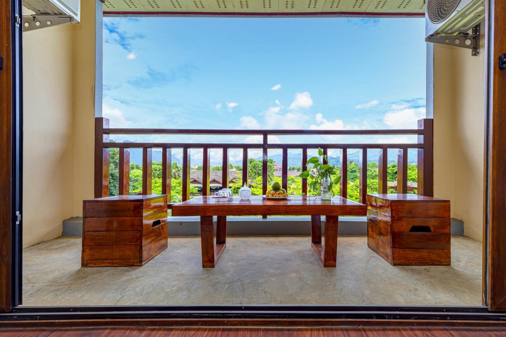 Lisha Garden Resort Hotel Vang Vieng Exterior foto
